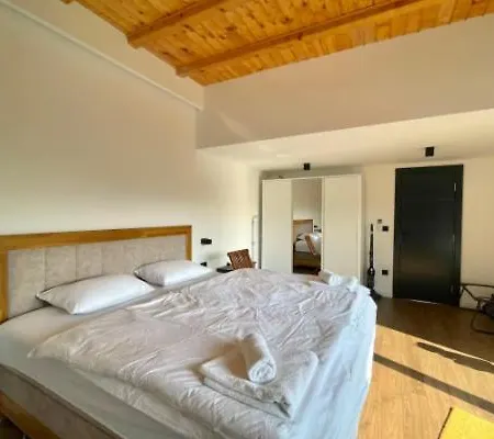 Engadin Mountain Kucica Apartamento Brda (Sarajevo)